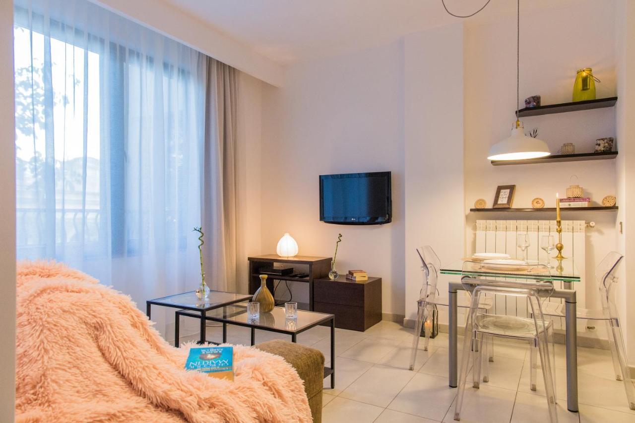 One Love Metropolitan Apartment Bukarest Exterior foto