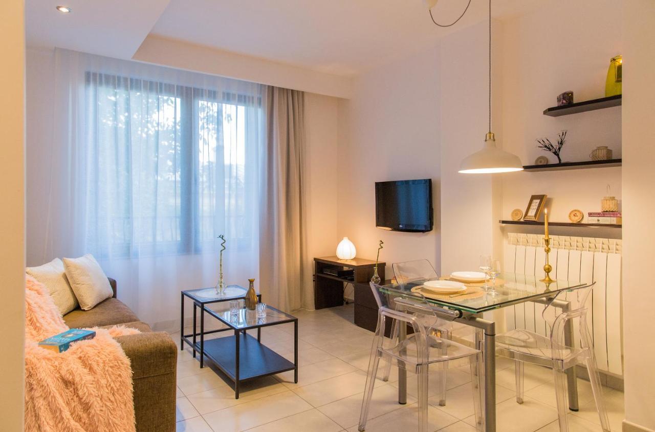 One Love Metropolitan Apartment Bukarest Exterior foto