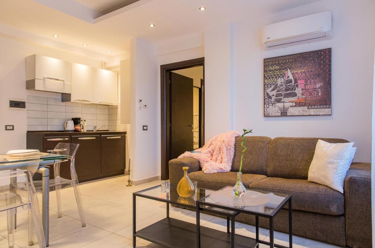 One Love Metropolitan Apartment Bukarest Exterior foto